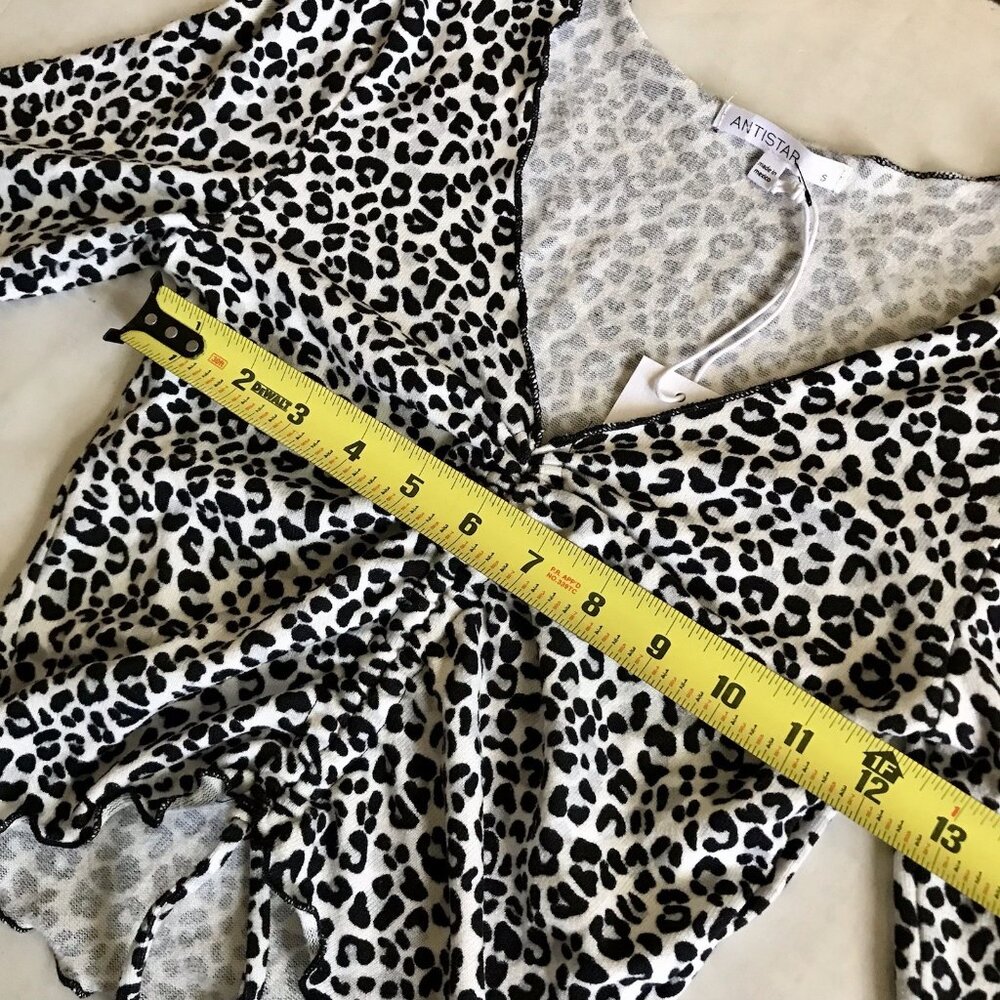 Antistar Animal Print Long Sleeve Cropped‎ Top Size Small - Picture 4 of 6